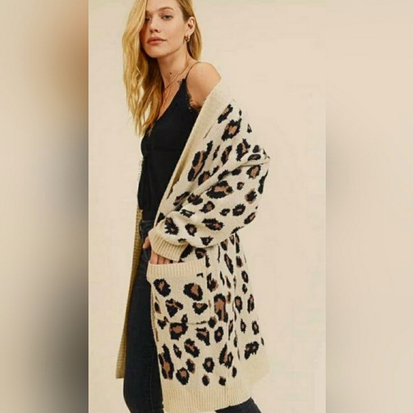Renoma Sweaters - Renoma loose fit leopard print Cardigan